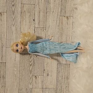 Elsa doll